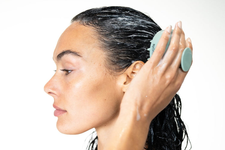A healthy scalp starts here – your guide to a healthy scalp routine