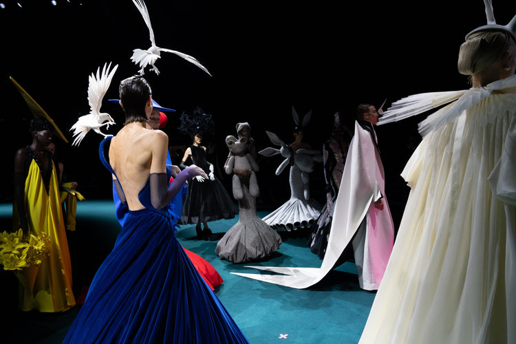 Björn Axén x Ali Pirzadeh backstage på Robert Wun | Paris Haute Couture Week