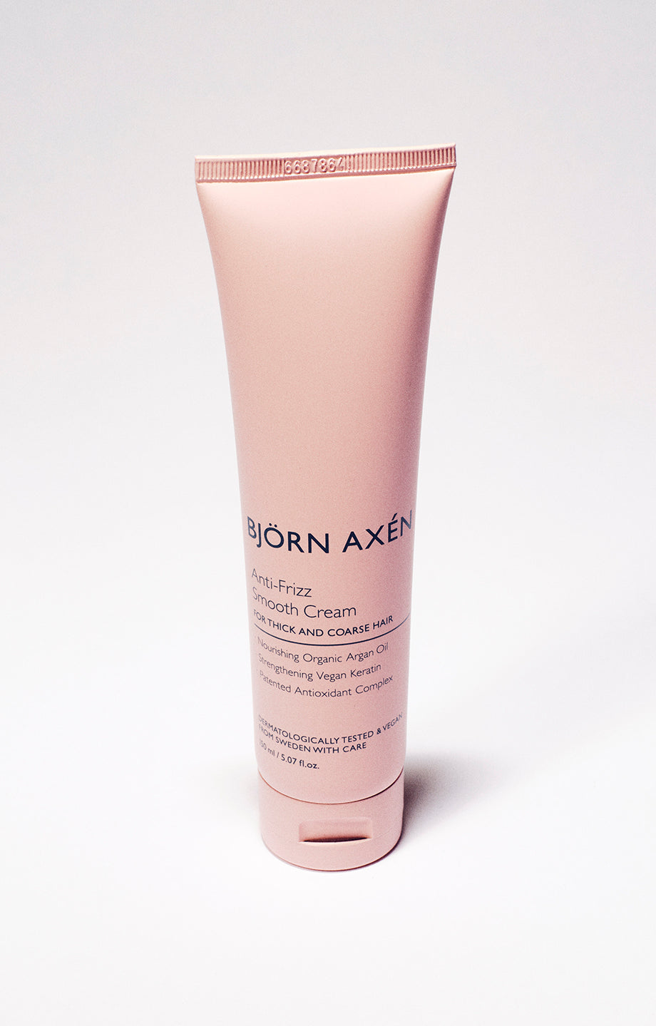 A leave-in styling cream to nourish, soften and reduce frizz